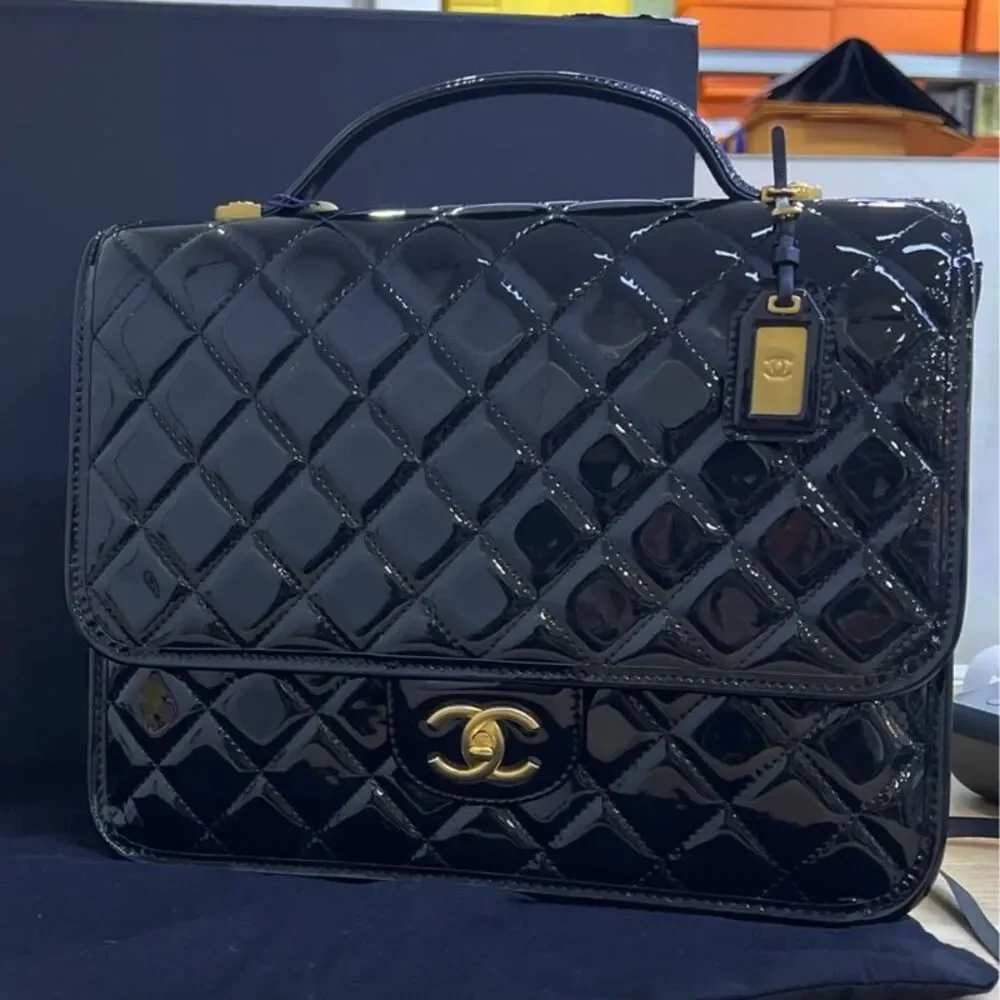 Chanel Women Pre-Loved Bag Very Good Condition